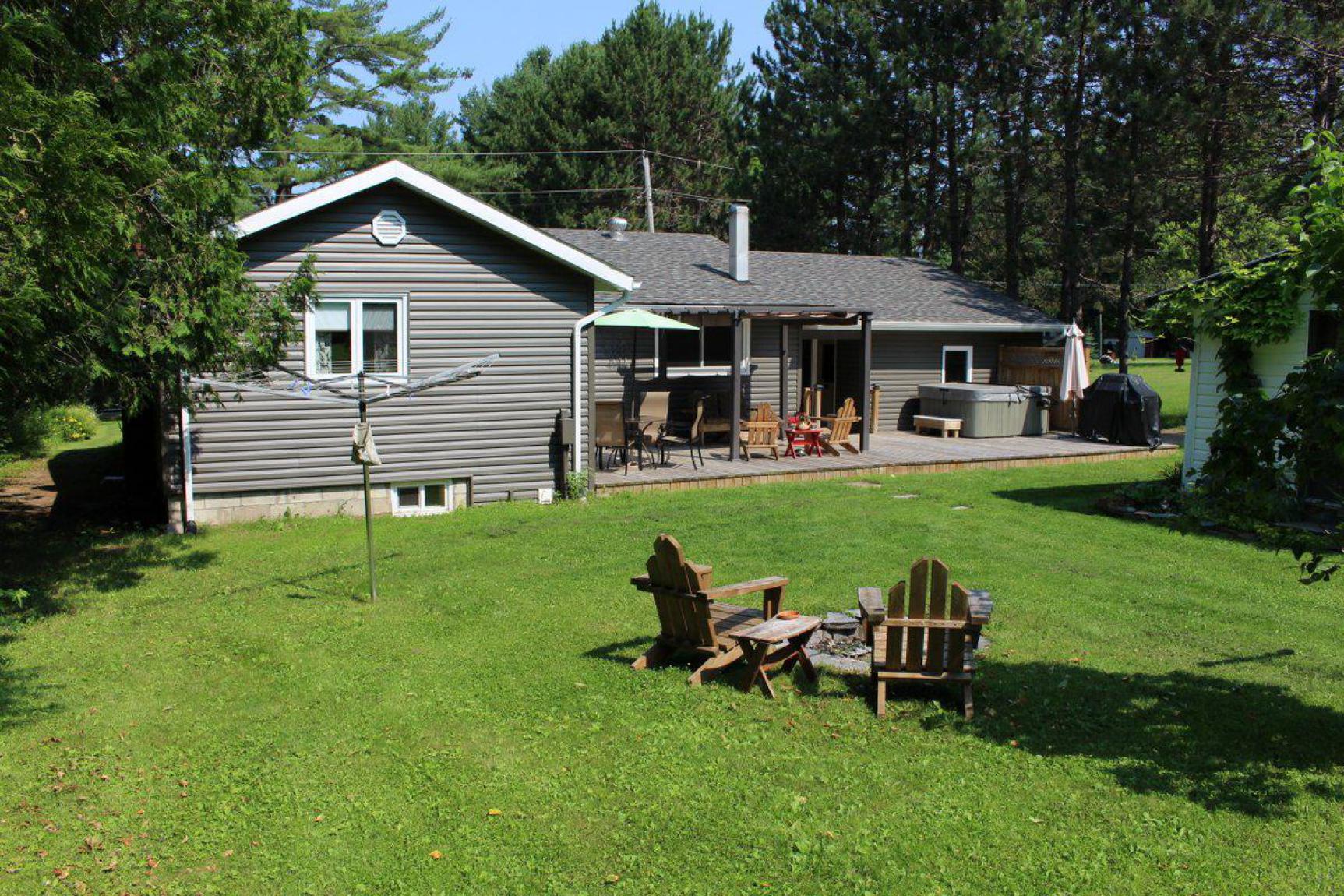 1446 Kashagawigamog Lake Road, Kashagawigamog Lake, Haliburton Cottage