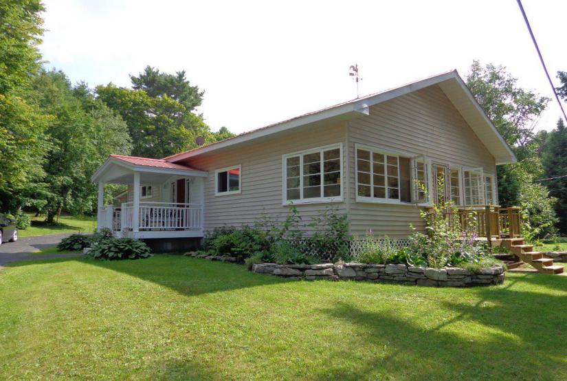 1368 Kashagawigamog Lake Road, Minden thumbnail