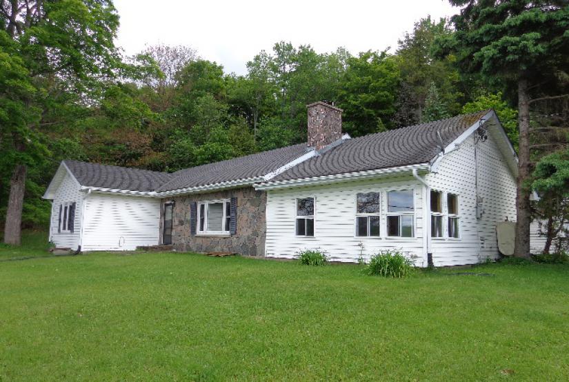 13761 Highway 118, Haliburton thumbnail