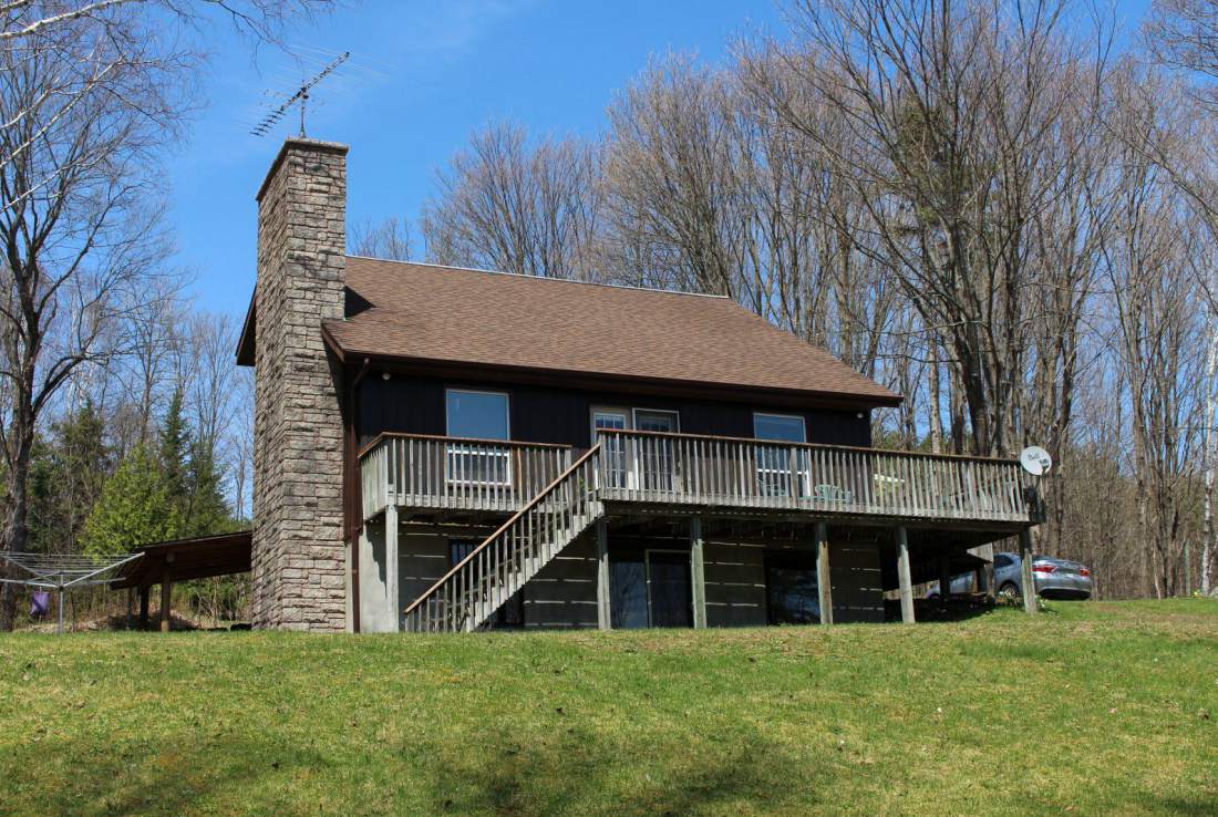 Residential in the Haliburton Highlands listed by Ted Vasey, RE/MAX